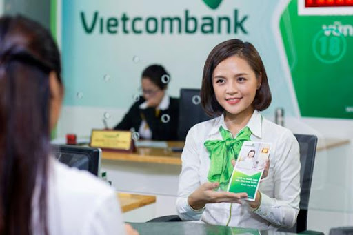 Lãi suất vay tín chấp tại ngân hàng Vietcombank thấp, dao động từ 0.9 đến 1.2%/tháng
